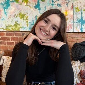 Meet your Posher, Lauren